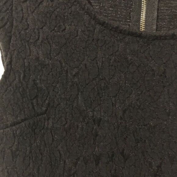 Decree Peplum Top - Picture 4 of 7